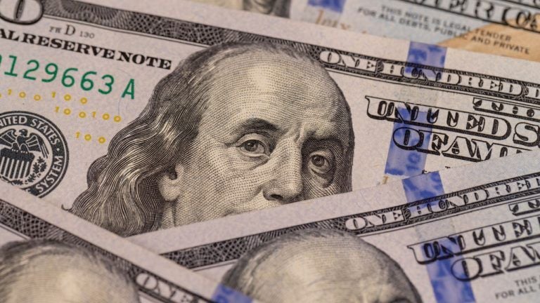 Bitcoin Beaten: Stablecoins Shine as Wartime Tools