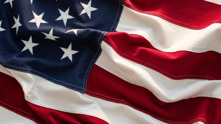 Lawmaker Seeks Full Crypto Conflict Ban for Congress, White House, Agencies