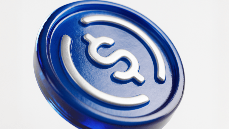 Shopify Merchants Can Now Receive USDC or Local Currency